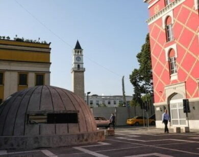 Walking Tour Tirana